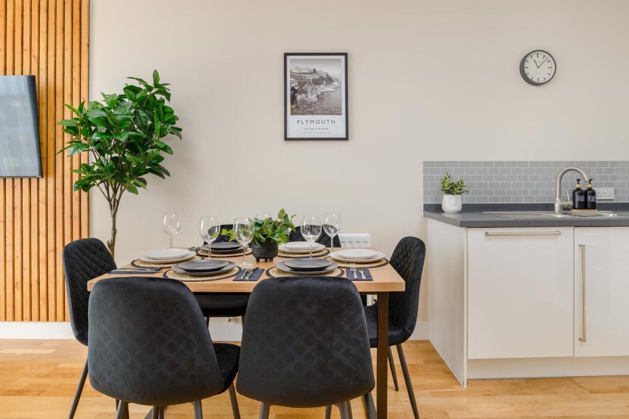 Premium Apartment - Allocated Parking - Great Location Plymouth Exteriör bild