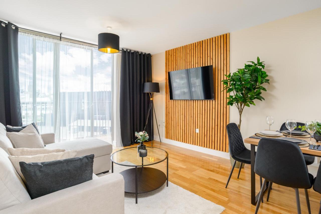 Premium Apartment - Allocated Parking - Great Location Plymouth Exteriör bild