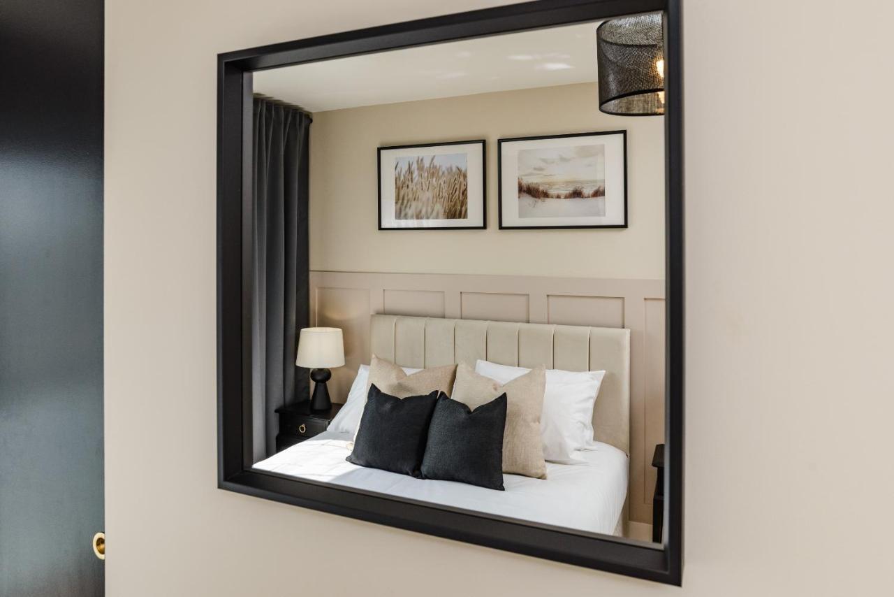 Premium Apartment - Allocated Parking - Great Location Plymouth Exteriör bild